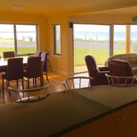 Horizons Beachfront Apartment Port Fairy Bagian luar foto